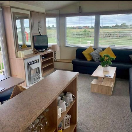8 Berth 3 Bed Caravan Golden Palm Ml9 チャペル・セント・レオナルズ エクステリア 写真